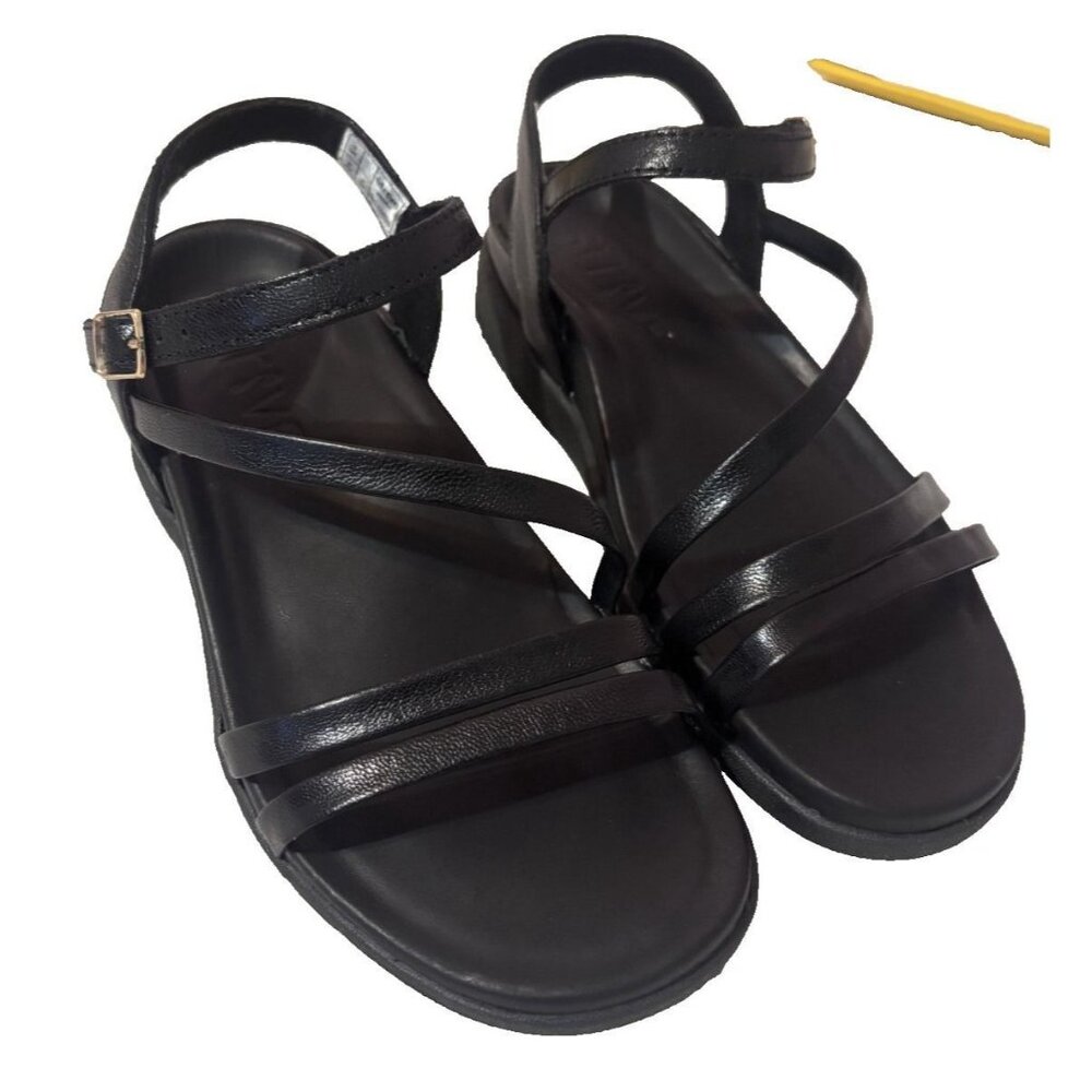 Strive Anguila - Women's Casual / Dress Sandal With Support black- 6 Medium - Picture 3 of 8